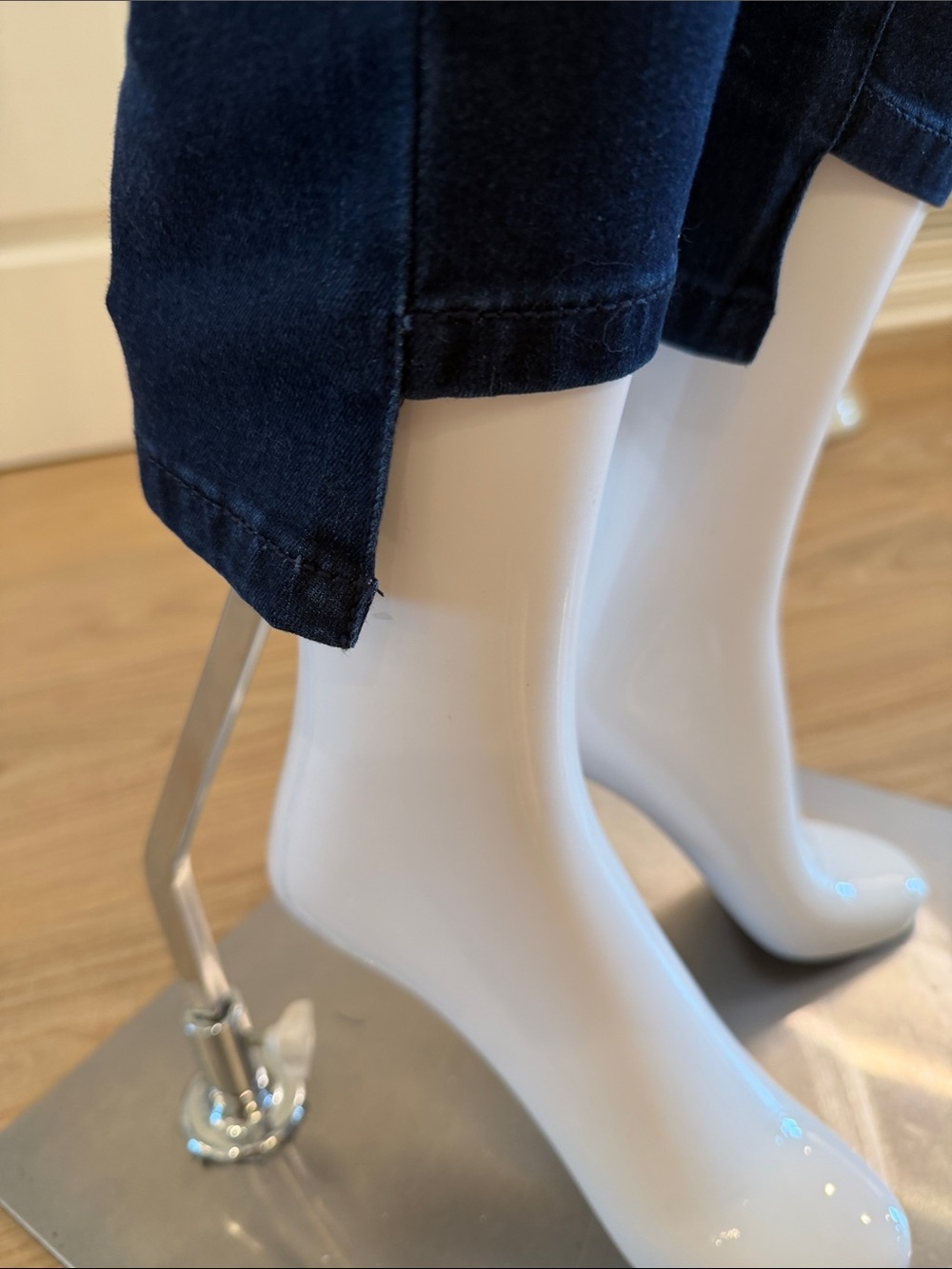 Lisa Rinna Dark Rinse Denim Jeans - Picture 4 of 10